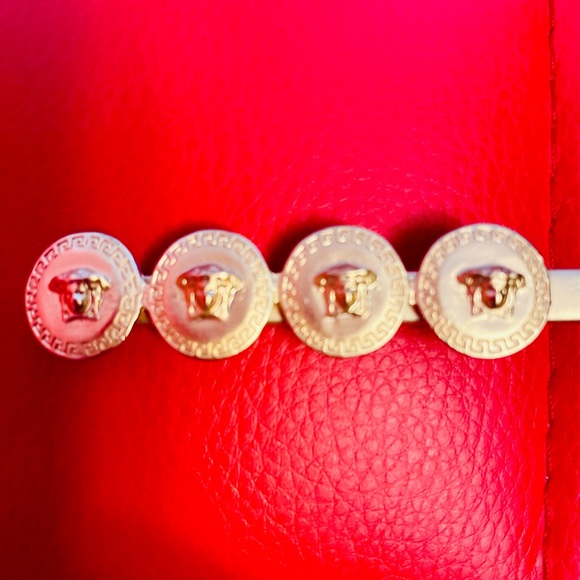 Vintage French design Pretty gold plated hair clip looks really elegant - Picture 6 of 6